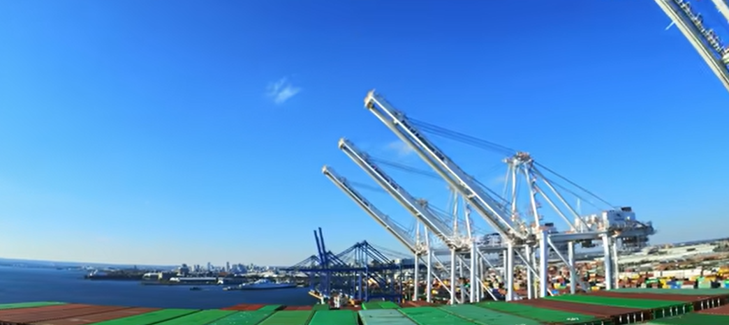 2025新年伊始，，，，，，集装箱海运市场风云再起迎来“价钱战”